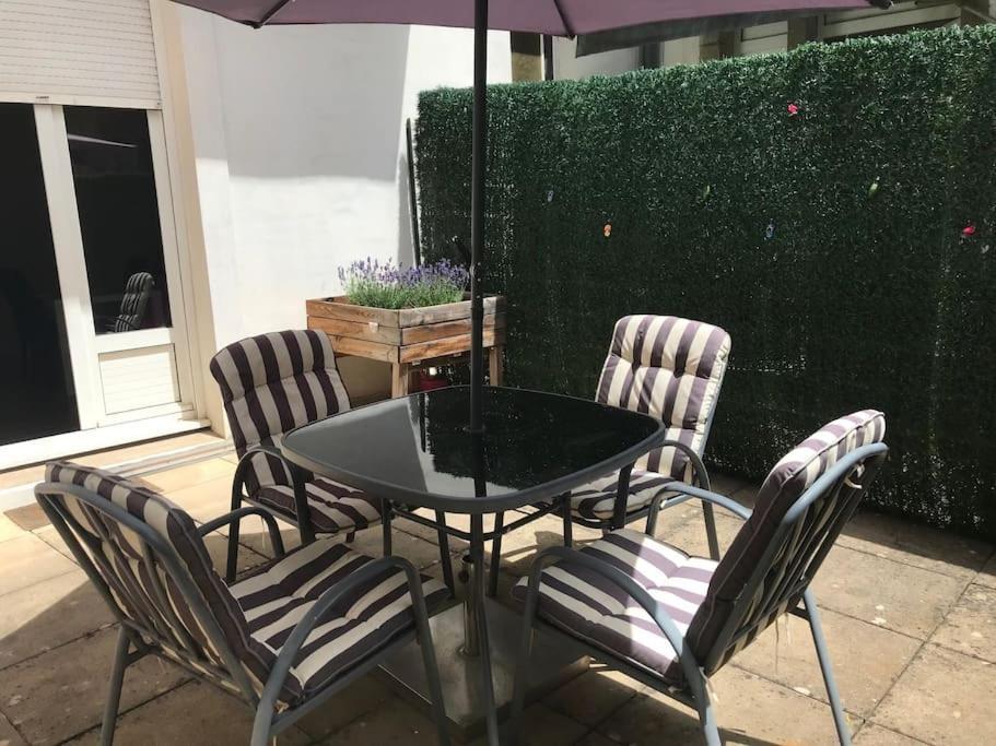 Appartement Avec Terrasse Centre De La Bastide Carcassonne Exterior foto